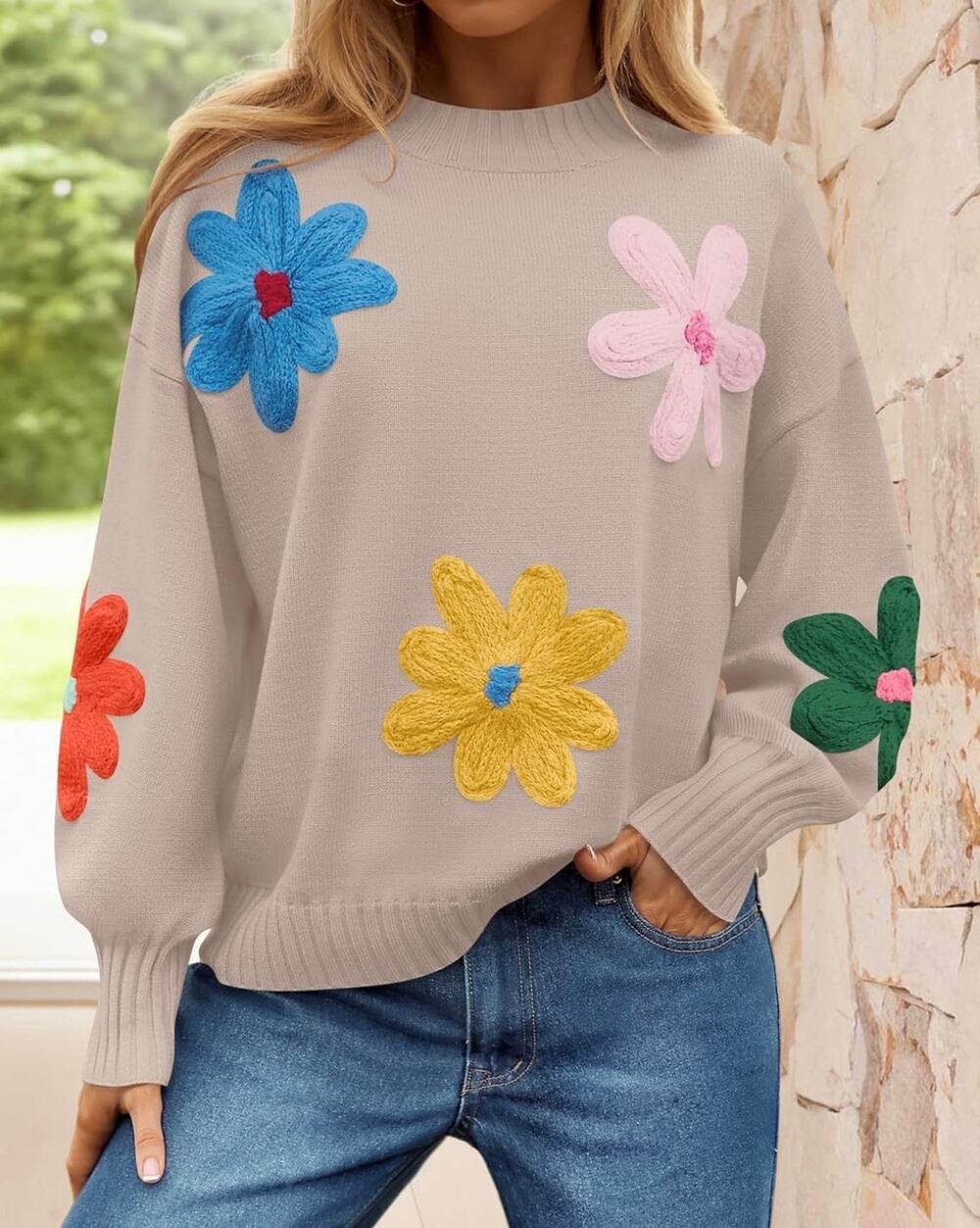 ✨2/$30✨Zesica Floral Applique Knit Crewneck Sweater Medium Beige Retro 70s